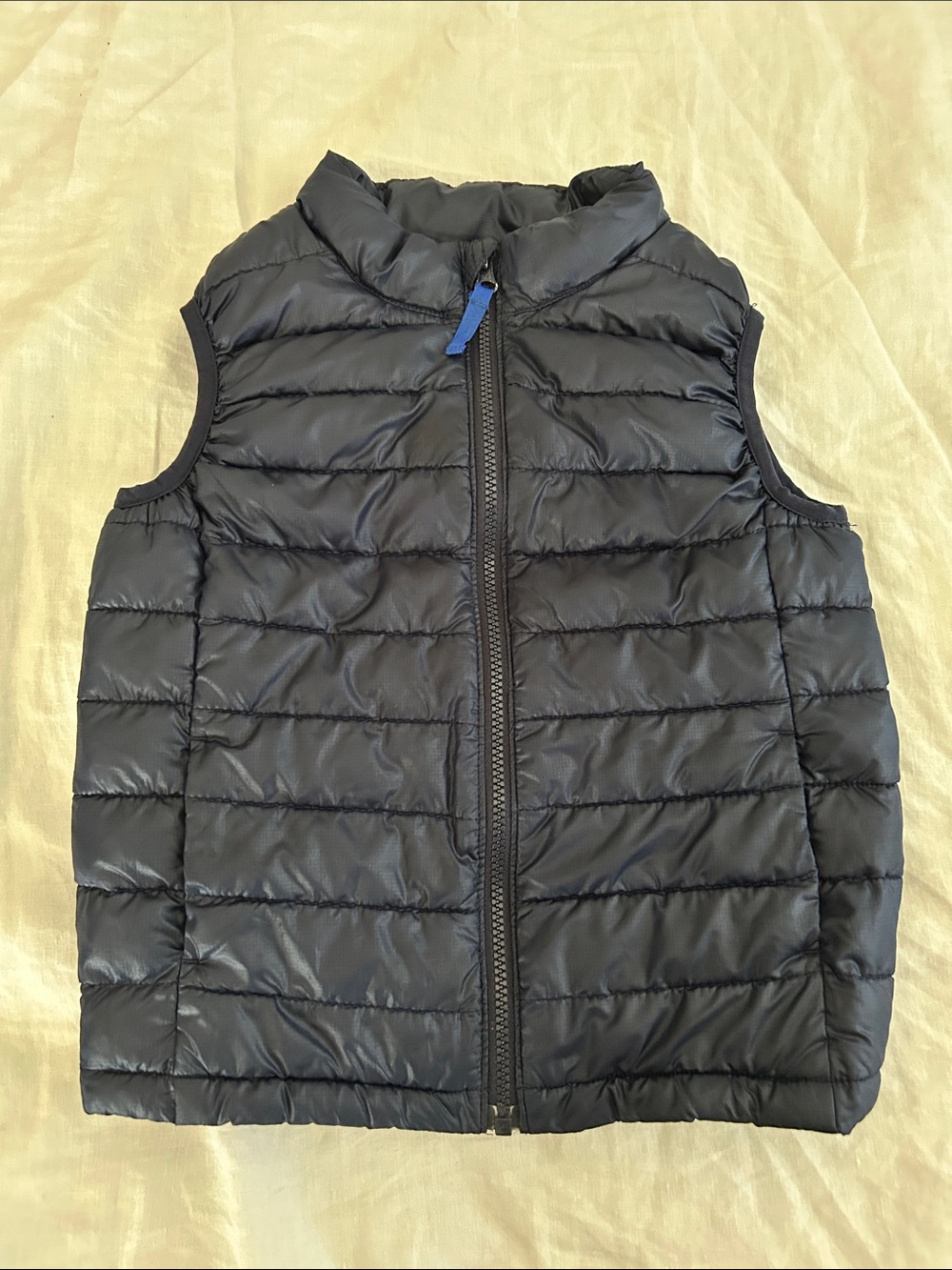Primary Puffer Vest -- Sz 6-7